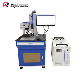 China Máquina ultravioleta de la marca del laser del gabinete cerrado con la alta precisión para el metal/el plástico proveedor